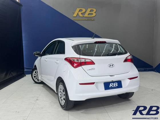 HYUNDAI HB20 1.0 COMFORT 12V FLEX 4P MANUAL